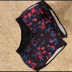 lululemon hotty hot shorts